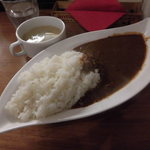 洋食 富士屋本店 - 牛スジカレーとミソスープ