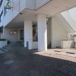 ミッシェル ナカジマ - 手前が駐車場