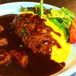 チキンのデミグラスオムライス