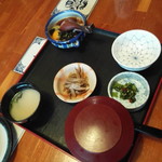 郷土料理 大衆割烹 ほづみ亭 - 鯛飯980円全景