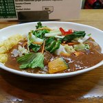 カレーショップ ボナッ - 彩りが良い