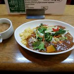 カレーショップ ボナッ - ボナッカレー炒め野菜全容
