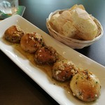 Marta's Kitchen Paella Tapas - マッシュルームのアヒージョ（バゲット付き）RM18.0