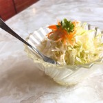 あさひ - オムライスに付いてくるサラダ