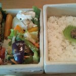 水庵 - 激美味の二段重、味噌汁、デザート、珈琲で1260円はリーズナブル!