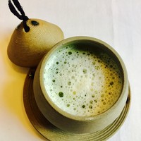 エヴォリュエ - グリーンピースのスープ