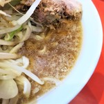 ラーメン二郎 - スープ