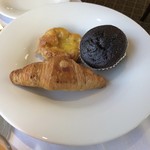 The Blue Train - クロワッサン・デニッシュ・焼菓子