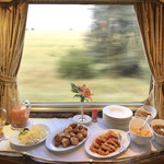 The Blue Train - パン等はセルフサービス