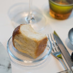 プレゼンテ スギ - 2018.5 本日の焼き立てパン（チーズとバターのパン）