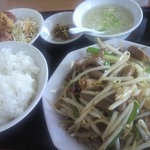 中国料理 同楽縁 - ホルモン定食 630円