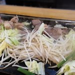 石亭 - 肉もやけたね