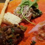 ファリナモーレ - ◆「Bランチ」おまかせ前菜２種 「庄内浜の魚のカルパッチョ」「庄内の畑の野菜サラダ」