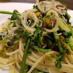 ファリナモーレ - ◆「Aランチ」選べるパスタ 「シラスと菜の花のアーリオオーリオ」