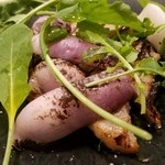 ファリナモーレ - ◆「Bランチ」メイン(豚料理)でオーダー！ 「庄内豚のグリルと藤沢カブの焼畑仕立て」