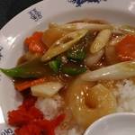 翠龍苑 - エビ飯（えびはん）の海老が透明の水っぽい海老になってしまった。原材料費が上がってこういうことになってしまったのであろう。