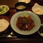 渋谷食堂・玄彩 - 牛肉と大根煮込み定食￥５００