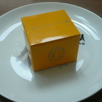 Fukusaya - 箱とヤザワのお皿