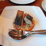 ラ･マンチーナ - サバのソテー、クスクス入りガスパチョ添え