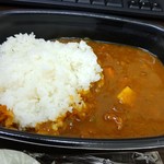 すき家 - カレーのUP。具材はいっぱいまではいかないがまあまあ入ってマス♪