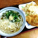 かざしうどん - かけうどんと玉天、チキンカツ