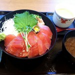 りんくう漁港 - 平日限定ランチ 生鮪の鉄火丼