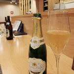 阿波座 なが友 - シャンパーニュ/グラス1500円+税