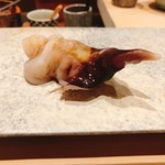 鮨 由う - とり貝