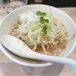 吉法師 - とんこつしおらーめんfeat.大塚愛 ¥900+モヤシトッピング