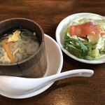 四川厨房 美 - サラダとスープ