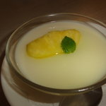 竹琳 - 塩杏仁豆腐