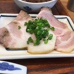 麺屋 猪一 離れ - ちゃーしゅー増し