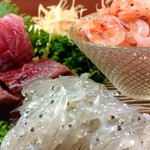 にじいろ - 鰹刺身と生桜エビ/シラス
