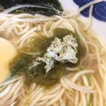 麺屋 猪一 離れ - とろろ昆布投入
