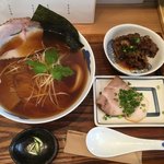 麺屋 猪一 離れ - 連食故の具材の残り具合