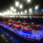 Riverside restaurant - 外観