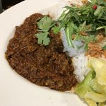 梵平 - スパイシーで美味しいキーマ