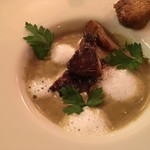ビストロ バロン カプリス - クエと木の子のスープ