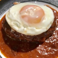 本格肉料理 丸小 - ハンバーグ(デミグラ)¥900+目玉焼き¥100