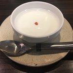 呼び戻しとんこつ 光四郎 - 杏仁豆腐