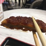 名古屋名物 みそかつ 矢場とん - かなり薄めのとんかつなのです