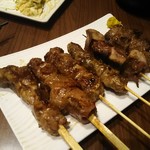 朝〆やきとんの淳 - 焼きとん  ハラミ、カシラ、タン