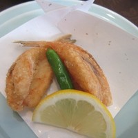 春帆楼 下関本店 - ふぐの唐揚げ、カリッと揚げられて塩味が付いてるんでそのまま美味しくいただきました。