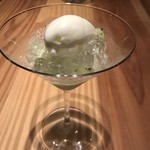 ラ・ランコントル - 松代産　無農薬キウイとドライジンのジュレ　ヨーグルトのソルベ添え。