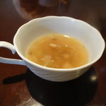 アヴァン プティ・ジョア - ランチのサービススープ