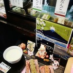 横丁とうふ店 最上川千本だんご - さくらだんごも良さそうね