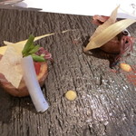 ジョンティ アッシュ - アミューズ2