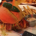 Hard Rock Cafe Guam - ヒッコリーBBQベーコンチーズバーガー（Hickory Barbecue Bacon Cheeseburger ）（18.95ドル）