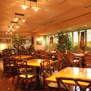 A spacious space full of exotic atmosphere with a resort mood♪