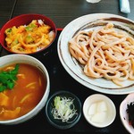 武蔵野うどん 一彩本店 - 【ランチ】昭和のカレー汁＋かき揚げ丼@918円